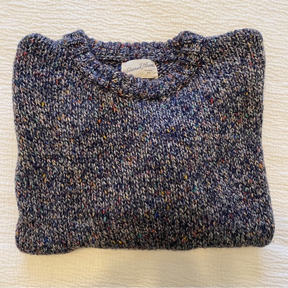 Universal Thread Sweater - Picture 4 of 5